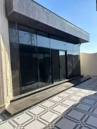 واجهات زجاجية تجارية الرياض